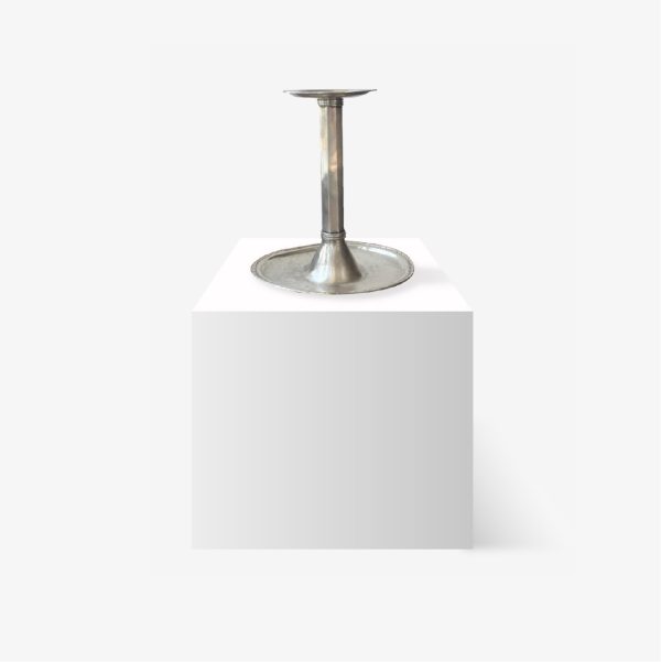 Lote 38, Candelabro de una luz en plata colonial