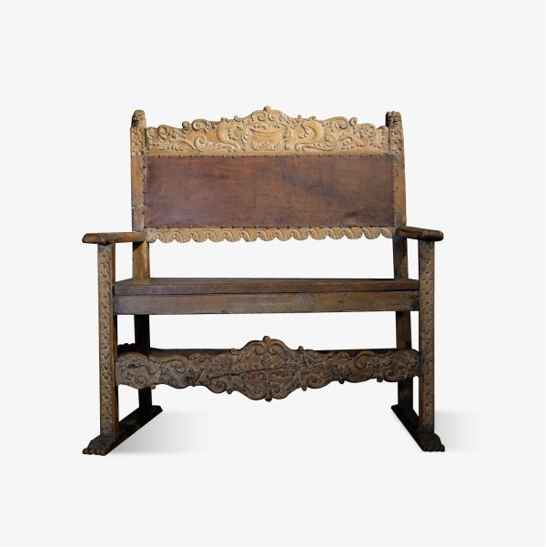 Lote 215, Escaño estilo colonial en madera de cedro