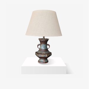 Lote 36, Jarrón de cloisonne electrificado