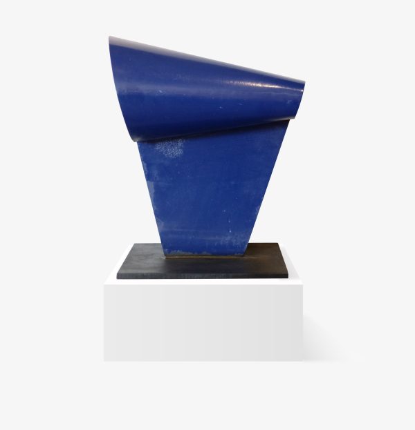 Lote 131, Pablo Jamett, Escultura en metal azul
