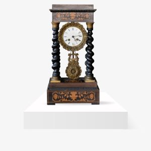 Lote 240, Reloj de sobremesa