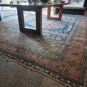 Lote 8, Alfombra heriz, antigua