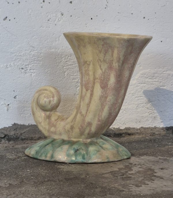 Lote 433, Cuerno de cerámica de Lota