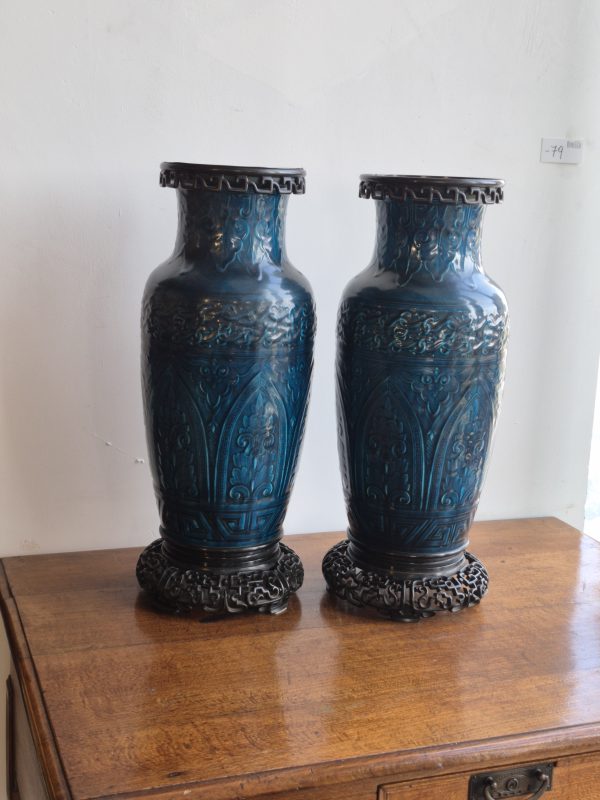 Lote 296, Par de floreros de cerámica esmaltada turquoise